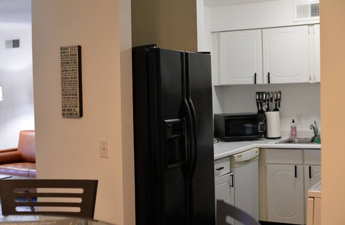 Mehlville Condo | ★ Ideal for Families and Business Professionals ★
