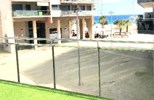 Badalona Apartment | Ideal for families on the beach in Barcelona with a pool