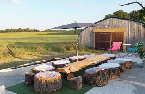 Quiers-sur-Bezonde House | Ideal for friends or family