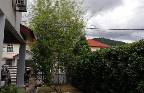 Kampung Sepuluh House | Ideal Homestay
