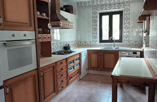El Picazo Cottage | Ideal house for families, groups with children or friends.