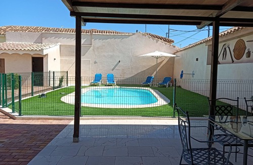 El Picazo Cottage | Ideal house for families, groups with children or friends.