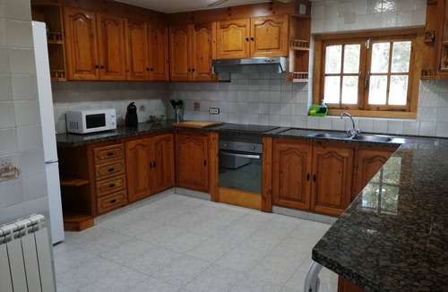 Fonollosa Cottage | Ideal house for families (pet friendly).
