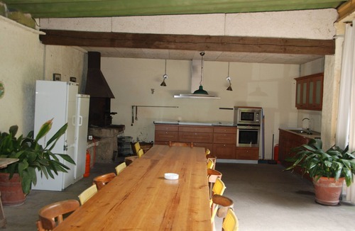 El Poal Cottage | Ideal house for family gatherings or friends with beautiful English garden.