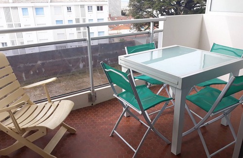Saint-Jean-de-Monts Apartment | Ideal location, 200m from the beach