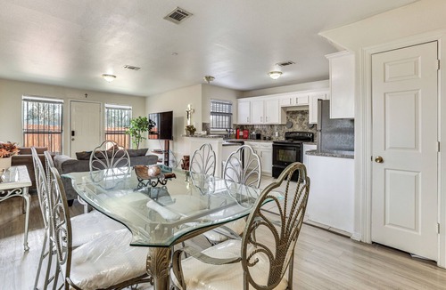 OST - South Union House | Ideal Location 4 Mi to Med Center! Houston Duplex