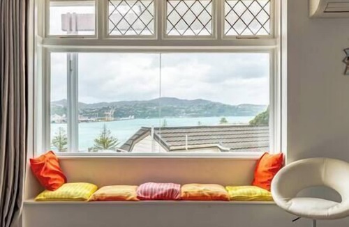 Oriental Bay House | Ideal location for groups, family, friends or work colleagues.