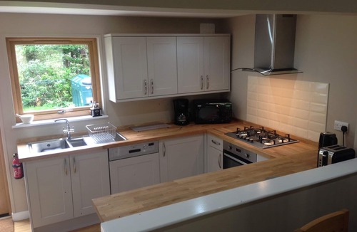 Duror Cottage | IDEAL LOCATION, SITUATED BETWEEN OBAN AND FORT WILLIAM