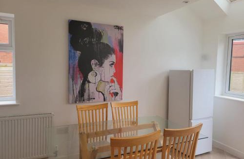 Radcliffe House | Ideal Lodgings in Radcliffe