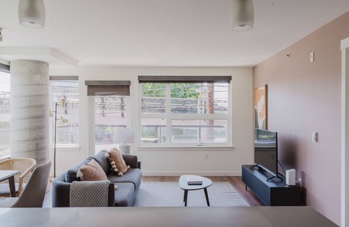 Lower Queen Anne Apartment | Ideal LQA 2BR w/Gym, W/D, Courtyard & Game Room, by Blueground