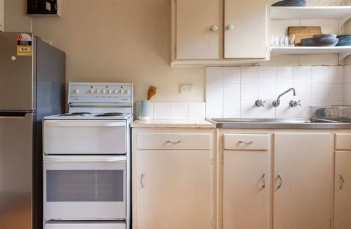 Paddington Apartment | Ideal Paddington Studio with Parking