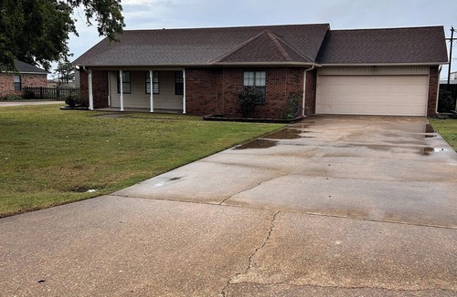 Blytheville House | Ideal, quiet, safe location close to industry, restaurants, and retail stores.