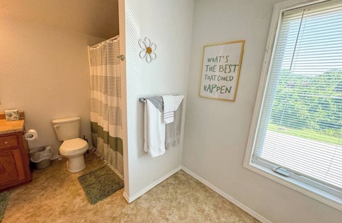 Waynesville Apartment | Ideal Retreat Near Ft. Wood!