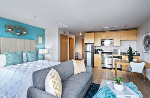 North Beacon Hill Apartment | Ideal Retreatnn