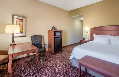 South Oklahoma City House | Ideal Room for a Romantic Getaway! Free Breakfast