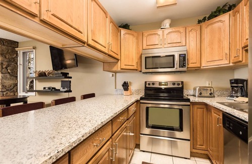 Snowmass Village Condo | Ideal Snowmass Retreat! Balcony w/Grill, Hot Tub, Wood FP, Steps to Base Village, Trails & Shops!