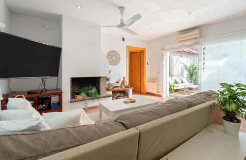 Vilafortuny Villa | Ideal space with barbecue 500m beach