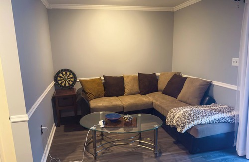 Woodbridge House | Ideal Stay for Relocators - Central & Convenient