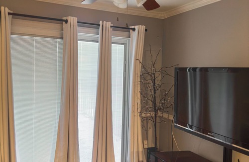 Woodbridge House | Ideal Stay for Relocators - Central & Convenient