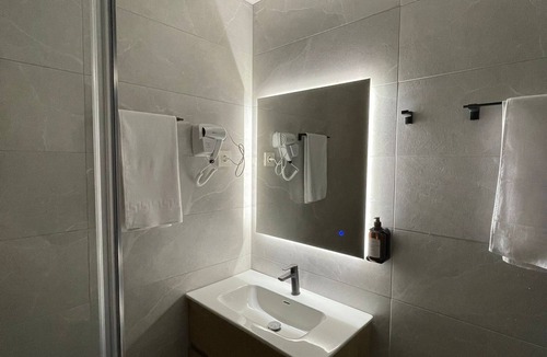 Parla Apartment | Ideal Studio: Between Madrid, Toledo and Warner Park 4.4