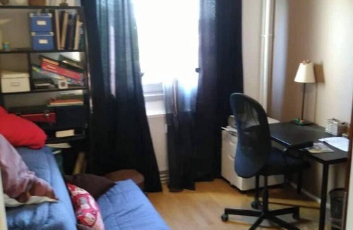 Saint-Priest Apartment | Ideally located 70m2 T3 apartment with private balcony and secure parking