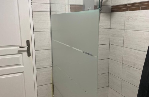 Saint-Francois d'Assise Apartment | Ideally located apartment