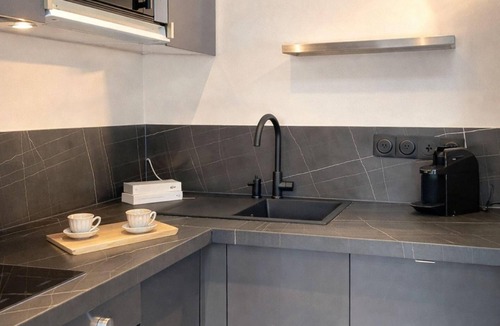 Ternes Apartment | Ideally-located Arc de Triomphe apartment