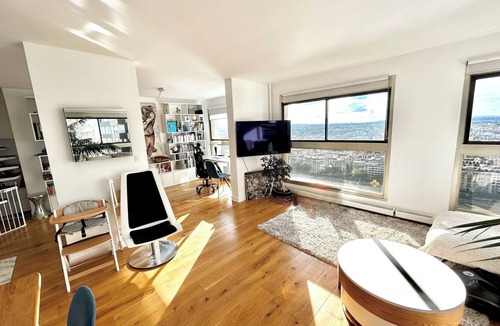 Quartier de Javel Apartment | Ideally located last floor duplex with exceptional view on Eiffel Tower & Seine