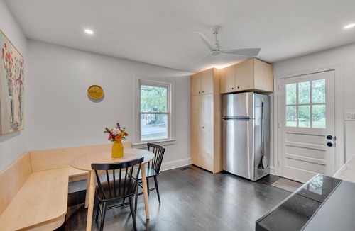 Carrboro Cottage | Ideally Located Modern Sanctuary, Newly Renovated