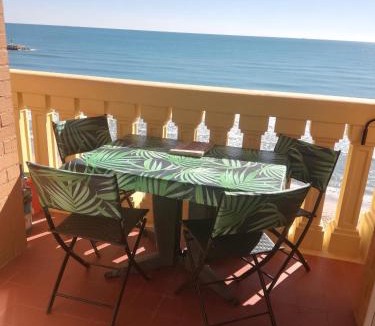 Port Saplaya Apartment | IDEALLY located on BEACH