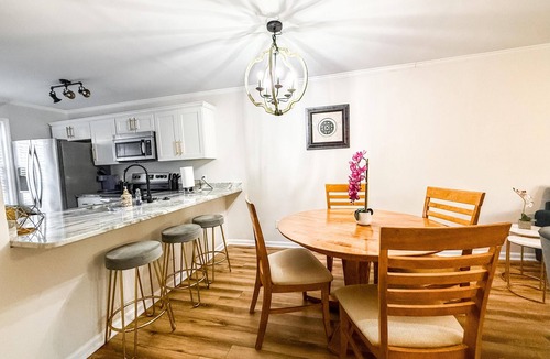 Southeast Raleigh House | Ideally Situated 2BR 2ensuite Townhome in Raleigh