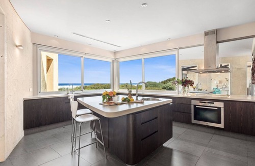 Port Fairy House | Idle Rocks - Private Beach Breakaway with panoramic views.