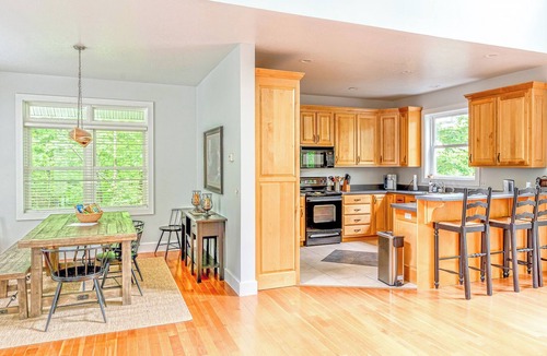 Topton House | Idle Speed Lakefront