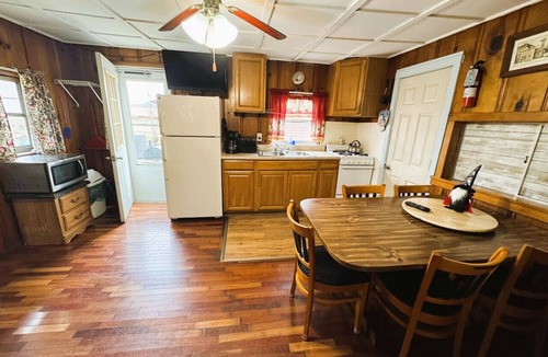 Rockaway Beach Cabin | Idlewild at Duck Harbor Resort