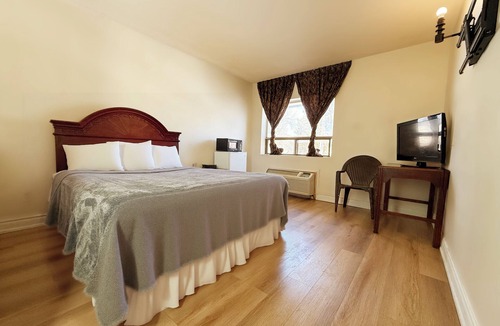 West Hill Hotel | Idlewood Inn