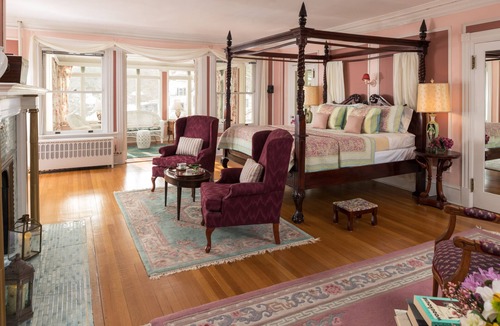 Watkins Glen Bed & Breakfast | Idlwilde Inn