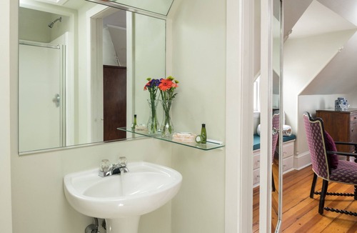 Watkins Glen Bed & Breakfast | Idlwilde Inn