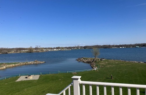 Cape Vincent Apartment | Idyllic 2 bedroom Apartment/Flat on Lake Ontario
