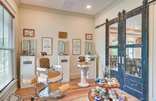 Belmont Historic District House | Idyllic Belmont Home < 1 Mi to Historic District!