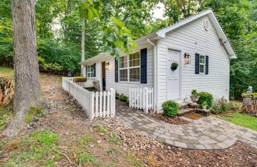 Cave Spring Apartment | Idyllic Cave Spring Studio with Patio and Fire Pit!