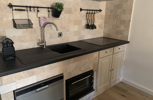 La Nartelle Apartment | IDYLLIC, CHARMING APARTMENT