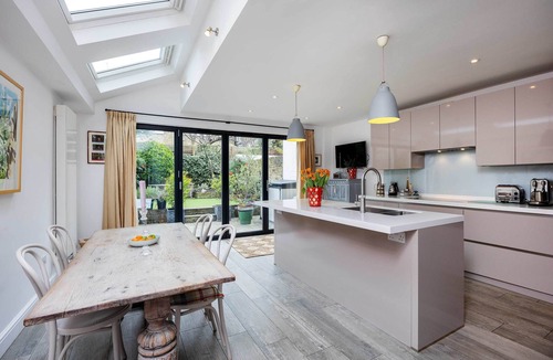 Nightingale House | Idyllic Elegance, by Veeve