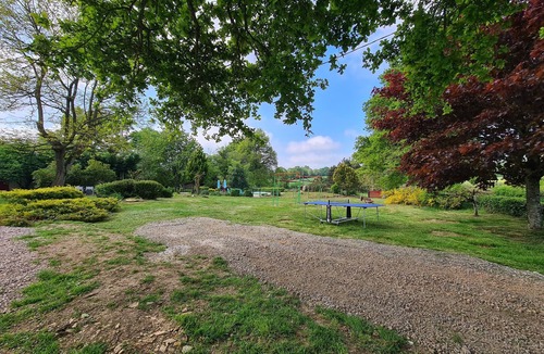 Vigoulant Cottage | Idyllic Farmhouse Retreat with Private Pool, Fishing Pond, and Family Amenities in Berry