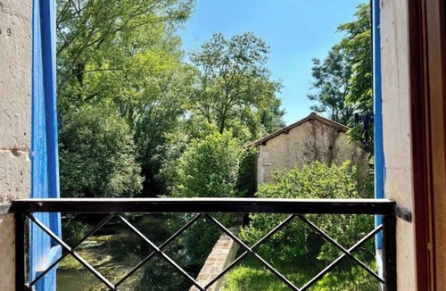 Champagne-et-Fontaine Apartment | Idyllic Mill Race Apartment