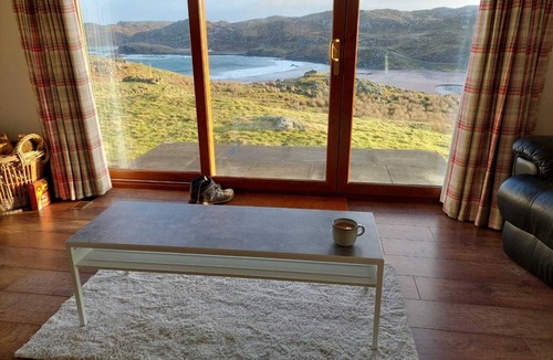 Clachtoll House | Idyllic getaway home with panoramic beach views