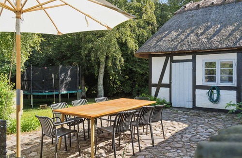 Kettinge House | Idyllic half-timbered house for 10 guests