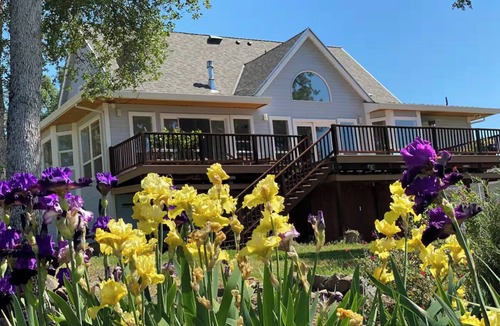 Penn Valley House | Idyllic Hideout: Sweeping Views!