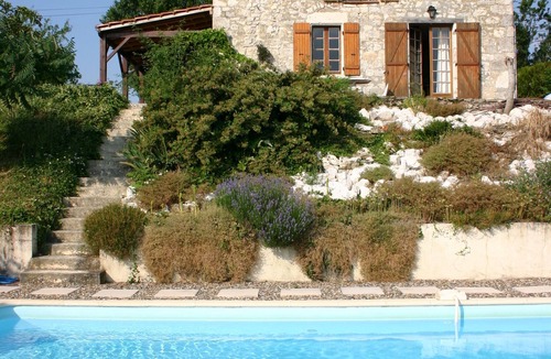 Tournon-d'Agenais House | Idyllic house in rural hamlet with lovely views, garden and private pool.