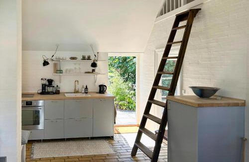 Skanderborg House | Idyllic House By Mossø