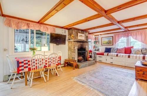 Bradford House | Idyllic Lakefront Cottage Near Mount Sunapee